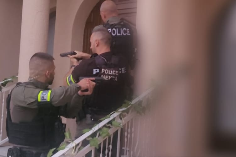 Kizsákmányolta, majd a házát is elvette egy pápai férfi a kőművesének 9 Papa emberkereskedelem