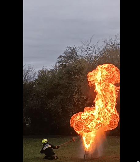 olajra öntött víz