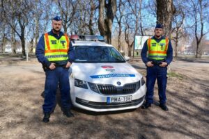 Fehér Viktor László törzsőrmester és Kühn Gábor őrmester