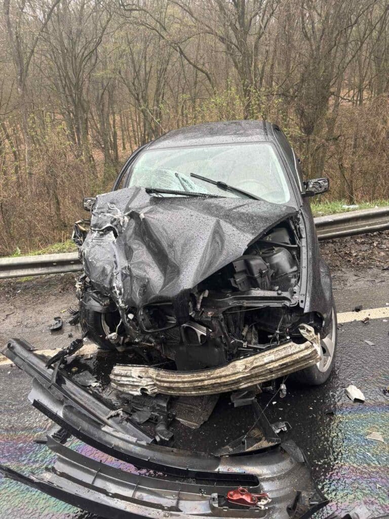 Baleset a 2-es főúton