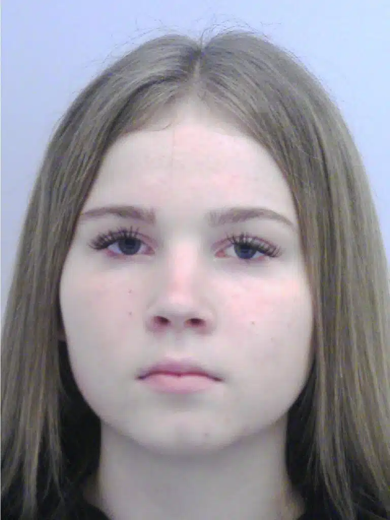 Eltűnt a 16 éves Juhász Alexandra Noémi – egy megosztással sokat segíthetsz!