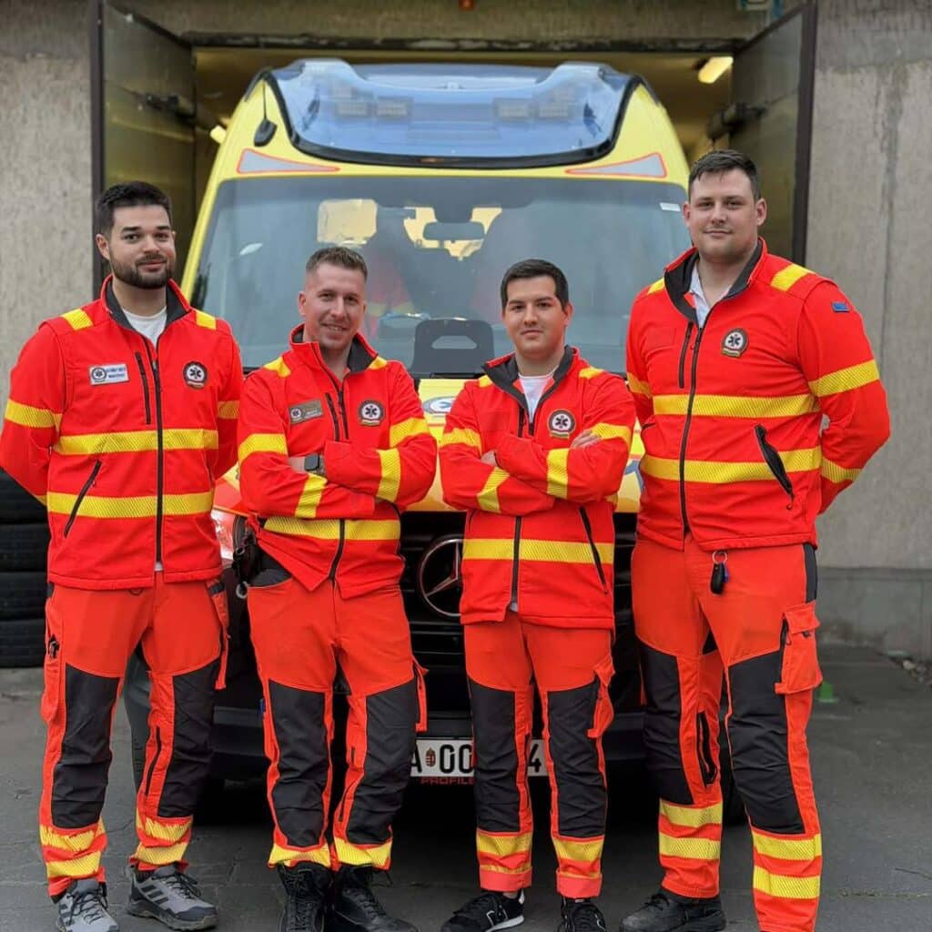 Életmentés a fővárosi jégcsarnokban