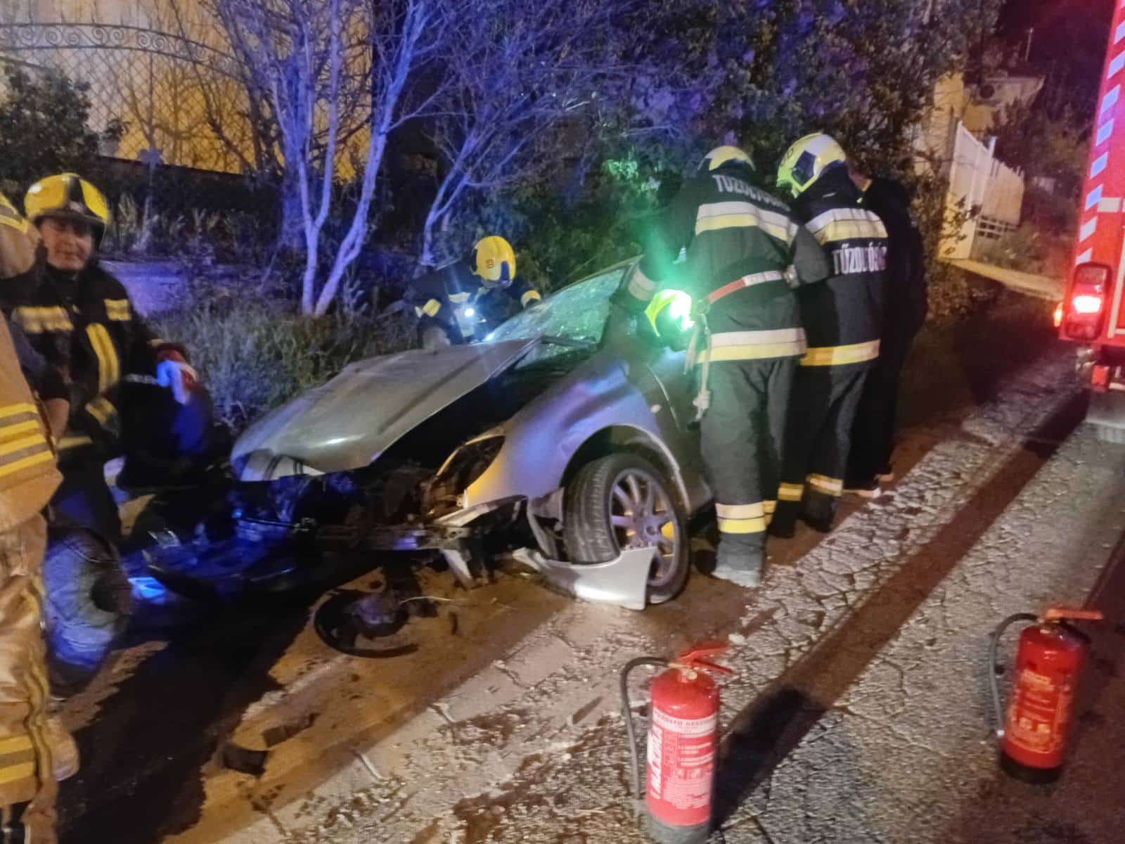 Árokba hajtott egy személygépkocsi Őrbottyánban