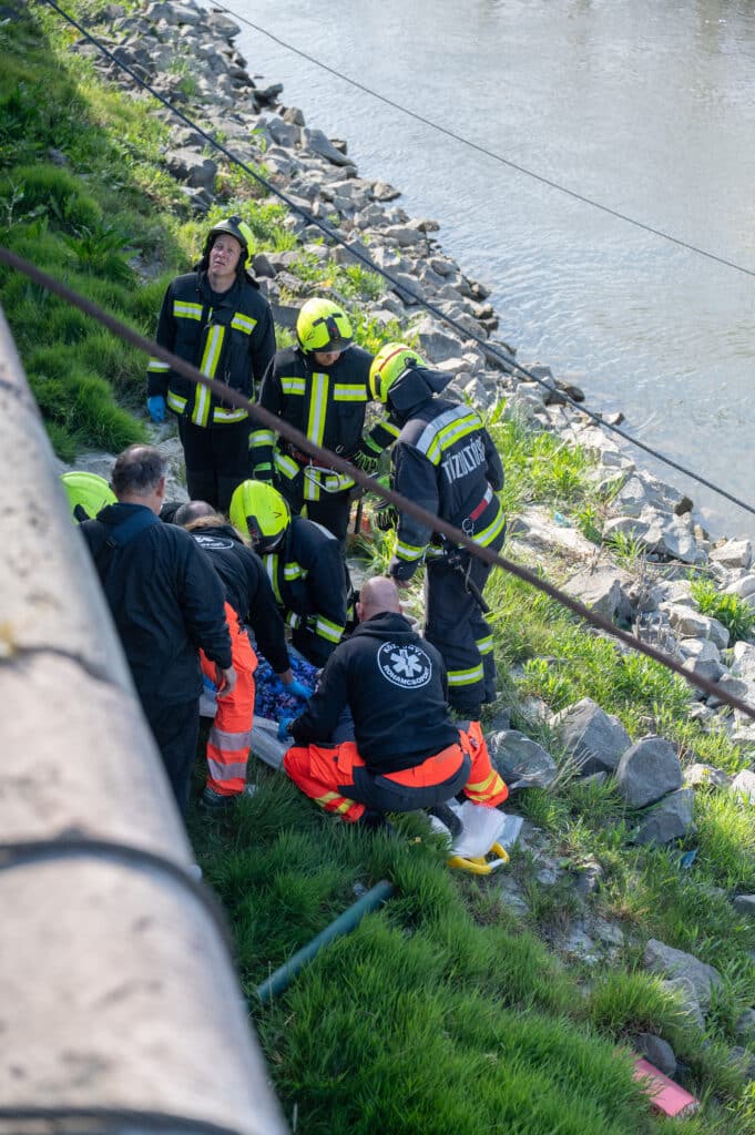 Lezuhant egy nő a Belgrád rakparton