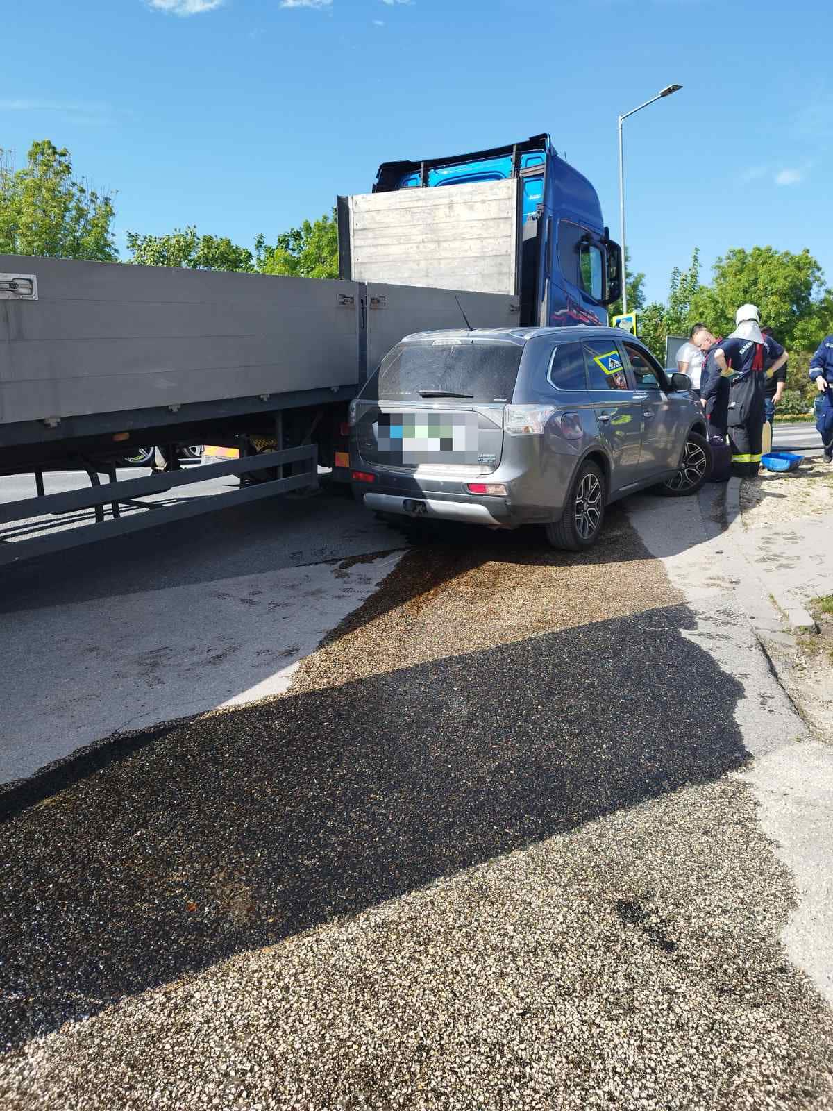 Kamion és egy személygépkocsi ütközött össze Diósdon