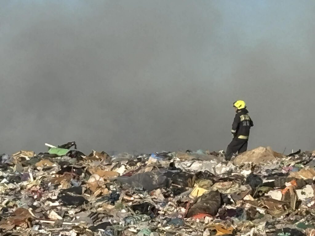 Négyszáz négyzetméteren lángolt a szemét bagolai hulladéklerakóban