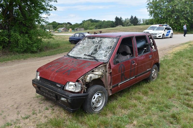 Roncsautóval menekült a körözött 15 éves sofőr a rendőrök elől