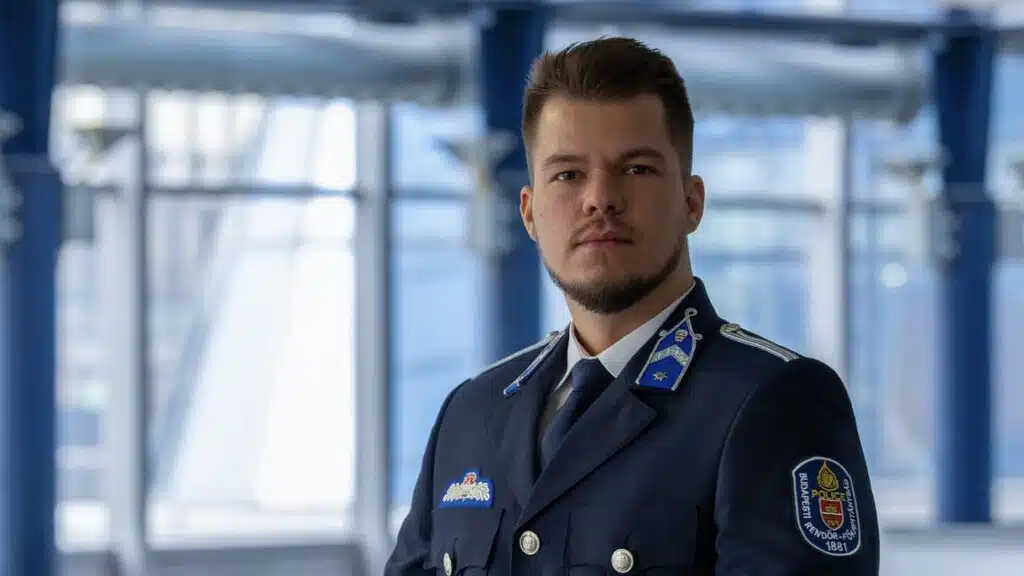 Egymilliós sérelemdíjat és bocsánatkérést követel Rétvári Bencétől Laponyi Zsolt