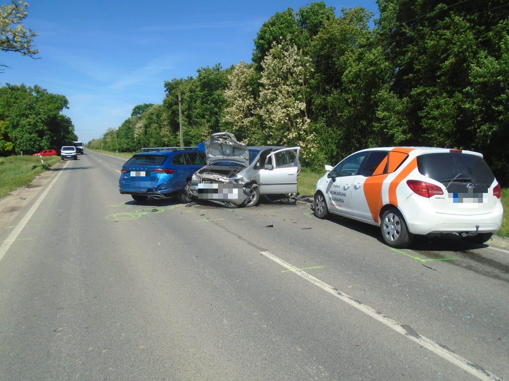 Hármas karambol a 6-oson