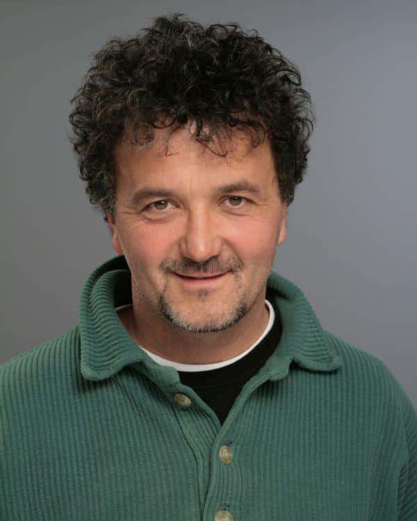 Elhunyt Scherer Péter