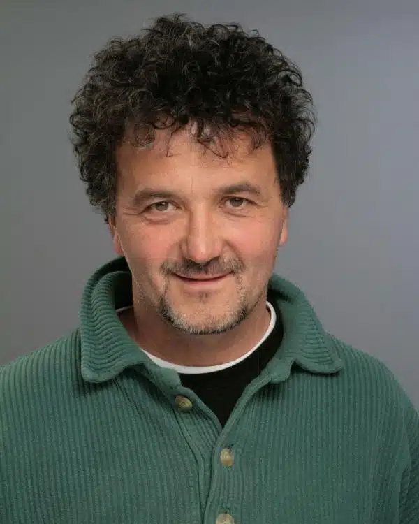Elhunyt Scherer Péter