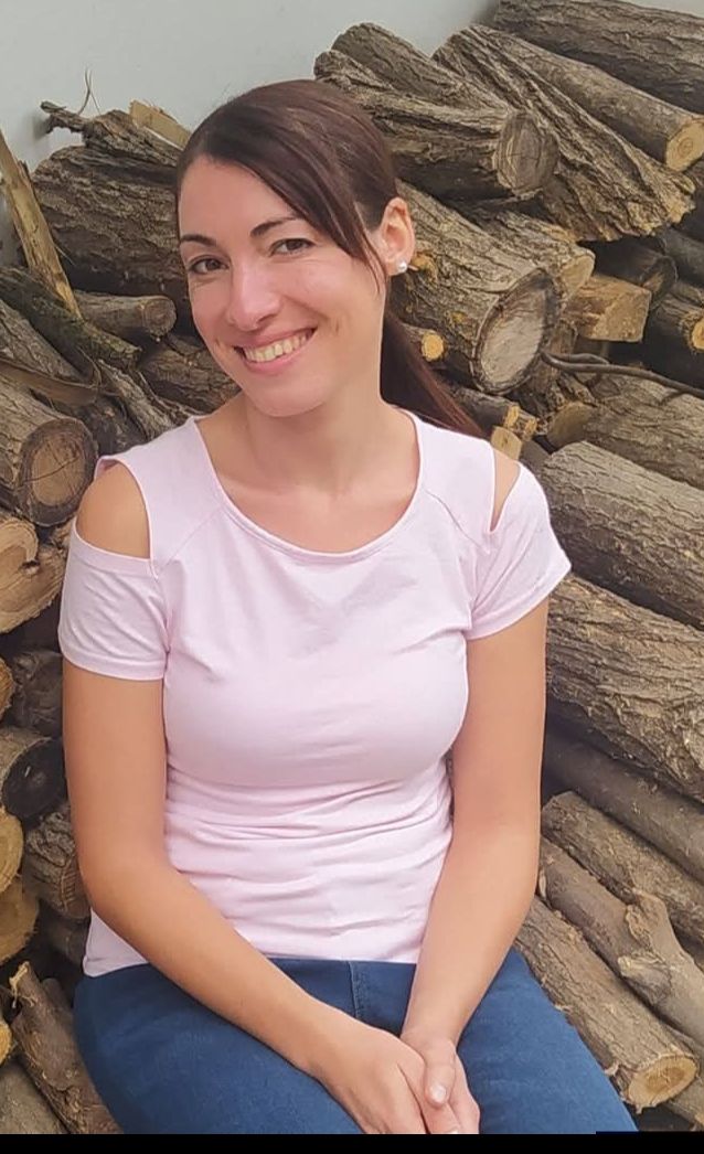 GYARMATI TÜNDE