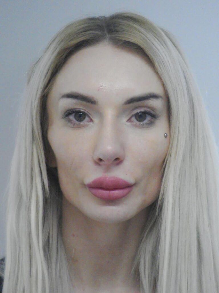 Kábítószer birtoklása miatt körözik a 28 éves Keller Klaudia Krisztinát
