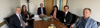 Dr. Hegedűs Zsolt a Pszichiátriai Társaság elnökével és két alelnökével, dr. Wernigg Róberttel, dr. Slezák Adriennel és dr. Szekeres Györggyel