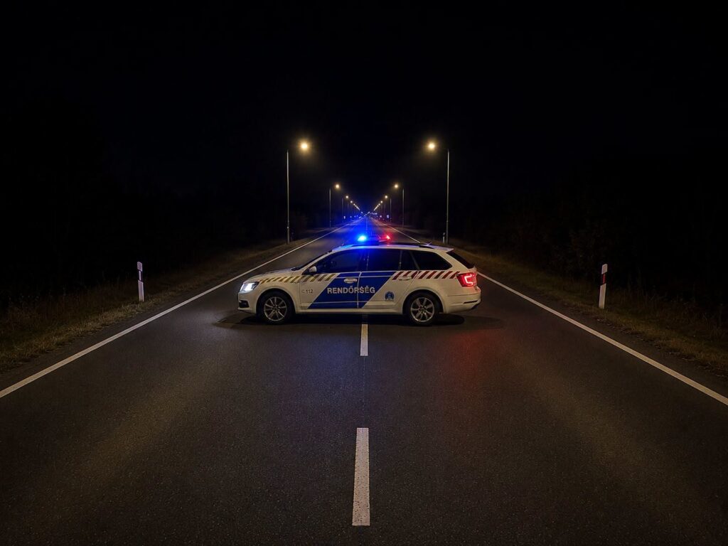 Frontális ütközés a 77-es főúton, ketten életüket vesztették