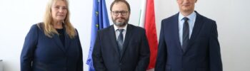 Tamásné Czinege Csilla, és adószakmai elnökhelyettese Czöndör Szabolcs