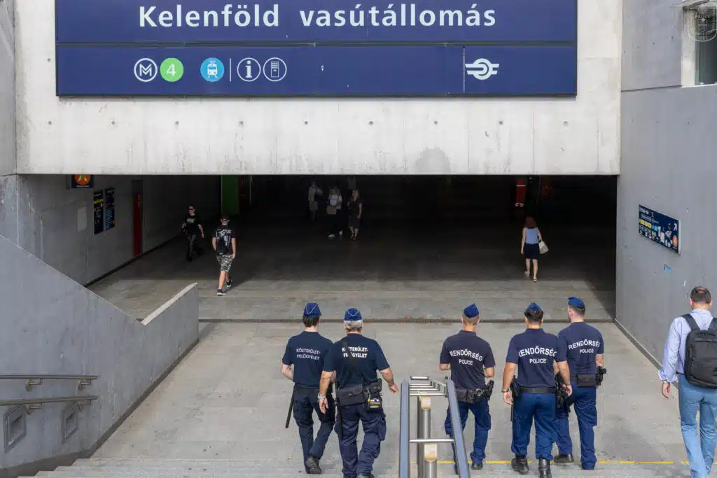 Folyamatos az egyenruhás jelenlét a Kelenföldi vasútállomás környékén
