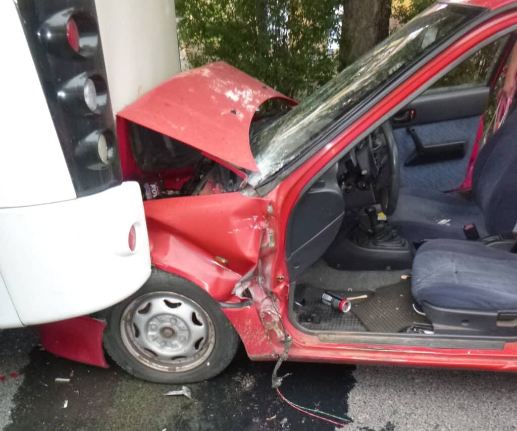 ​Busznak ütközött egy autó Kaposváron