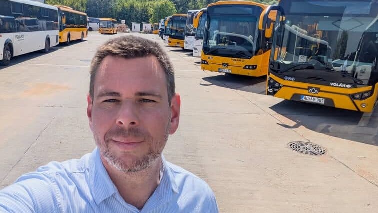 Vitézy: Közel 300 busz áll alkatrész hiányában a Volánnál