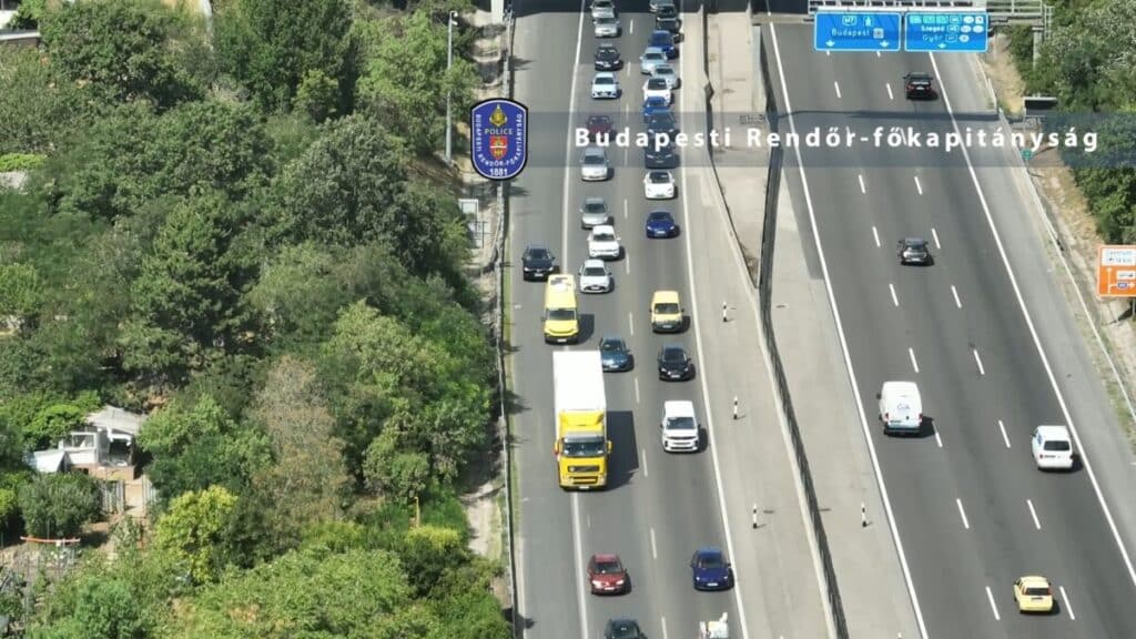 Leállósáv-vadászat: M7-esen trükköző autósokra csaptak le Érdnél