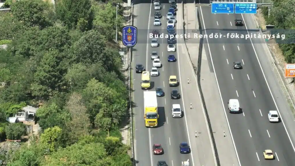 Leállósáv-vadászat: M7-esen trükköző autósokra csaptak le Érdnél