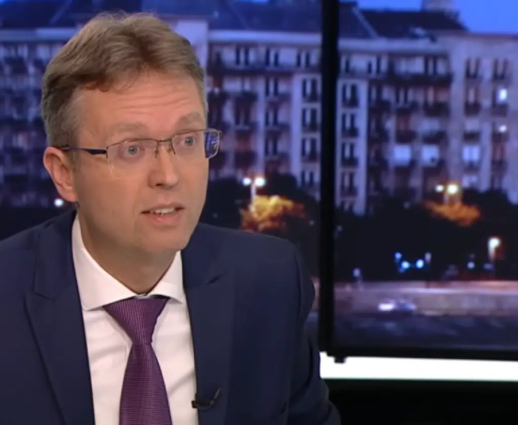 Pályázat nélkül kapott volna 4 milliós NKA támogatást a Tuva sámánokat kutató énekesnő