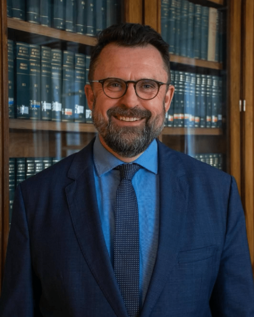 Dr. Sonnevend Pált jelölte alkotmánybírónak a Tisza-frakció Hende Csaba helyére