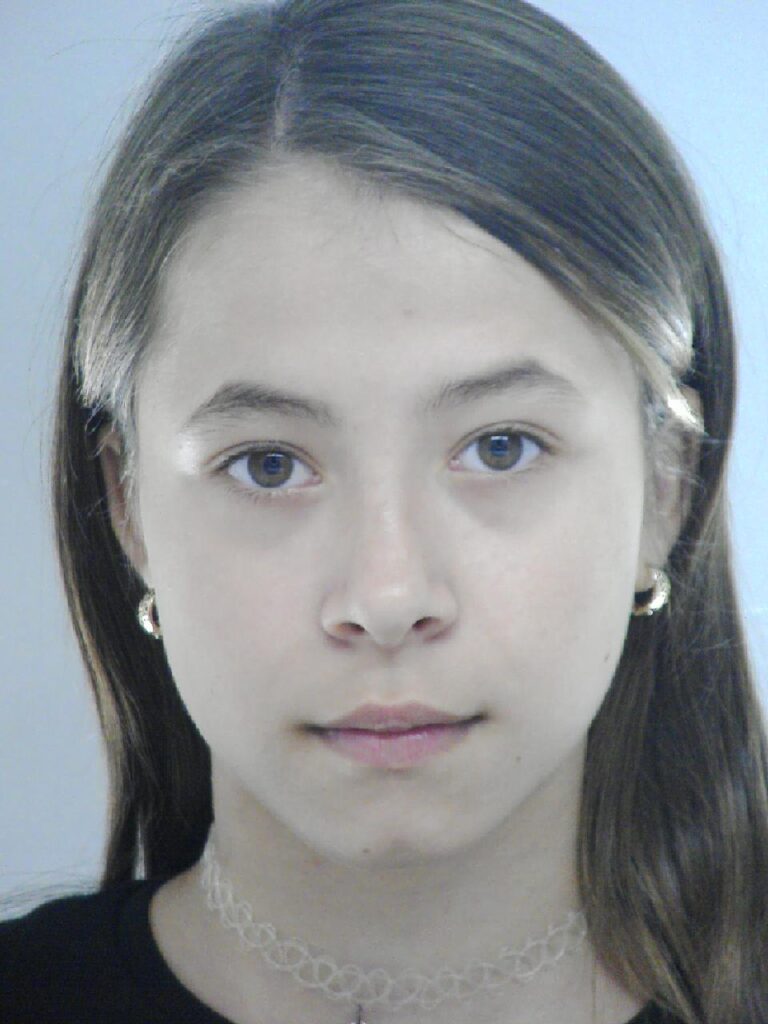 Eltűnt a 15 éves Maczó Adelina Amália – egy megosztással sokat segíthetsz!