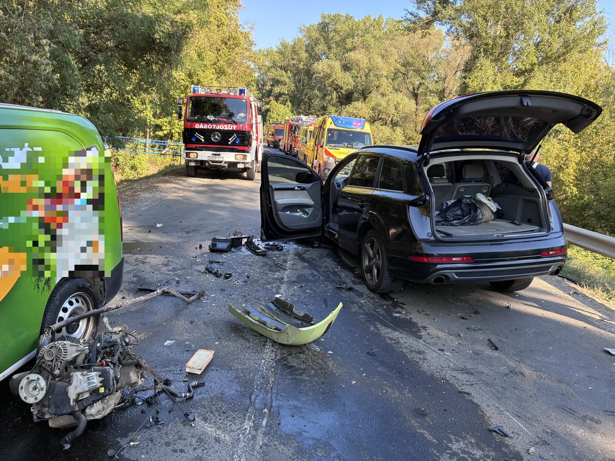 Három autó karambolozott a 12-es főúton Vác közelében