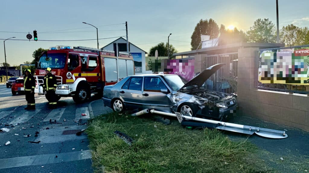 Baleset Pécsett, a Zsolnay Vilmos utcában