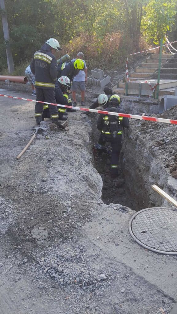 Gázvezetékbe vágott egy munkagép Nagymaroson