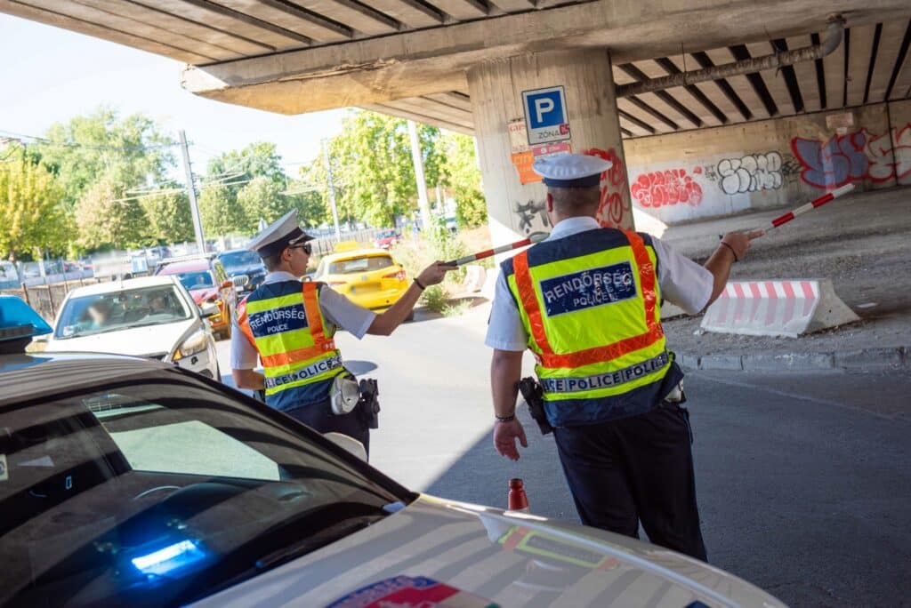 Több tucat embert vittek el a Szigetről: kábítószer, lopás és garázdaság miatt is intézkedtek