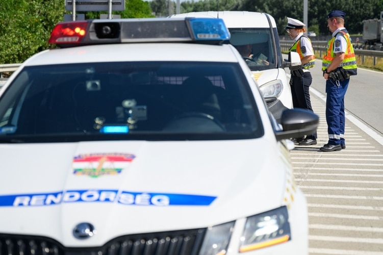 A rendkívüli hőség miatt elmarad a jövő hétre tervezett országos sebességellenőrzés