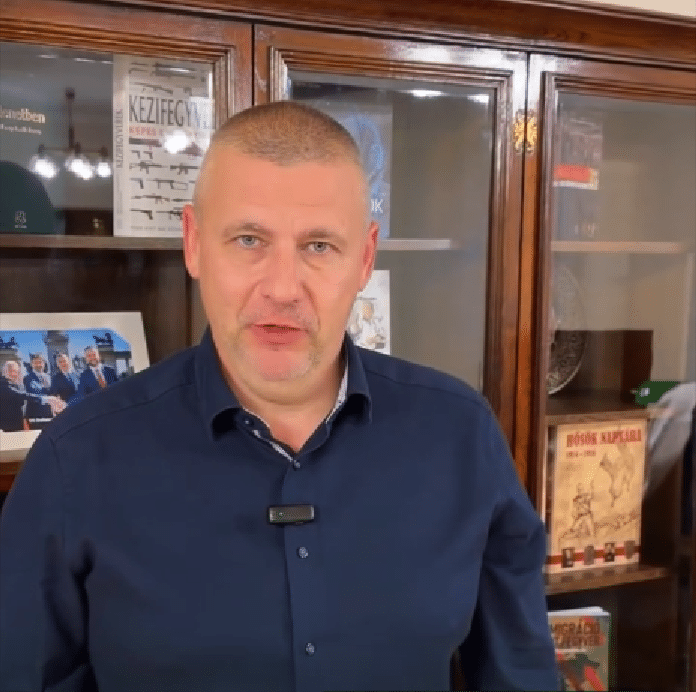 Feljelentést tett Ruszin-Szendi Romulusz a Balásy Gyula cégeivel kötött 800 milliós szerződések miatt