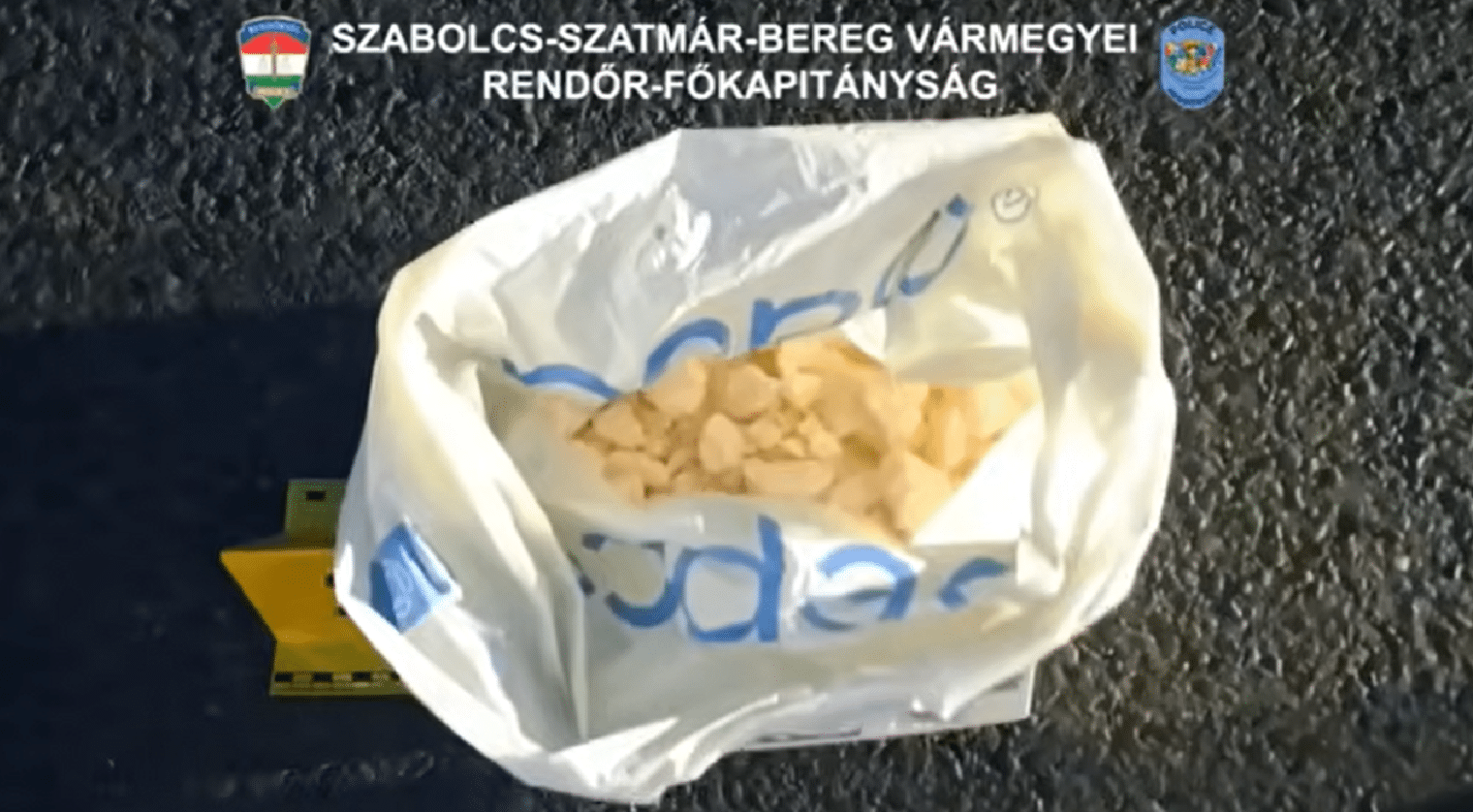 lefoglalt kristály