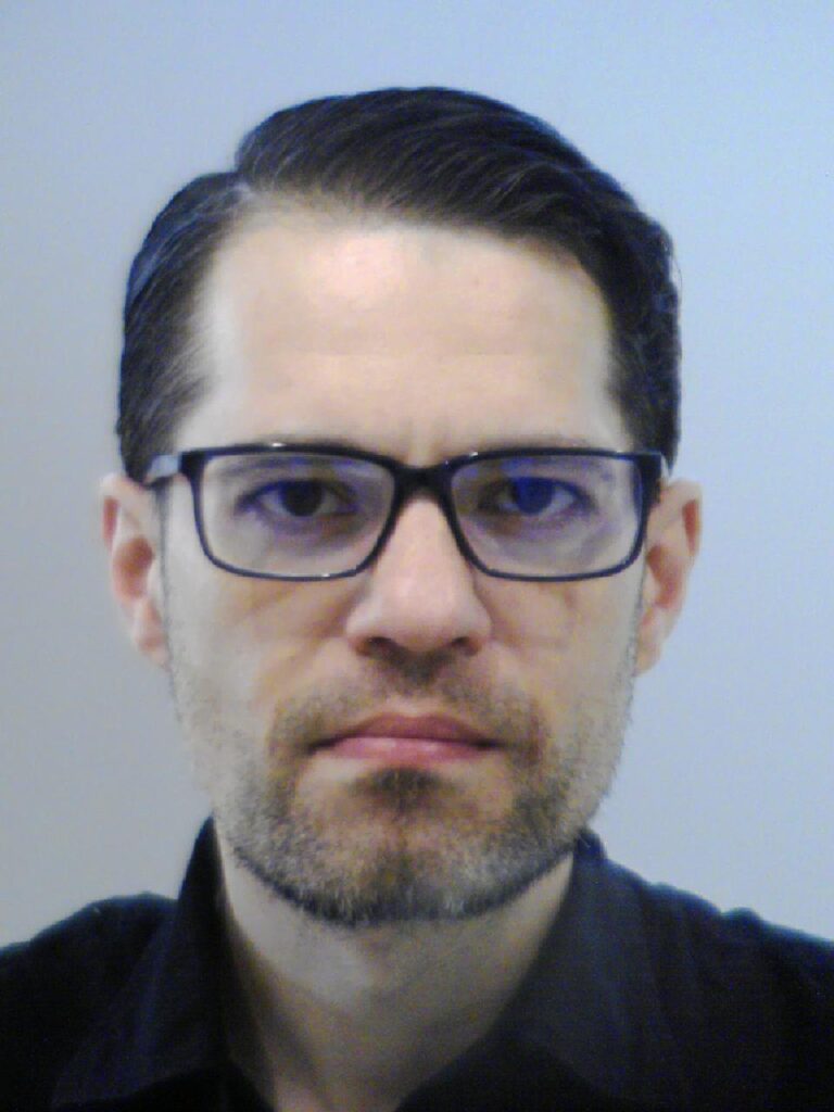 GRESCSÁK ÁRPÁD