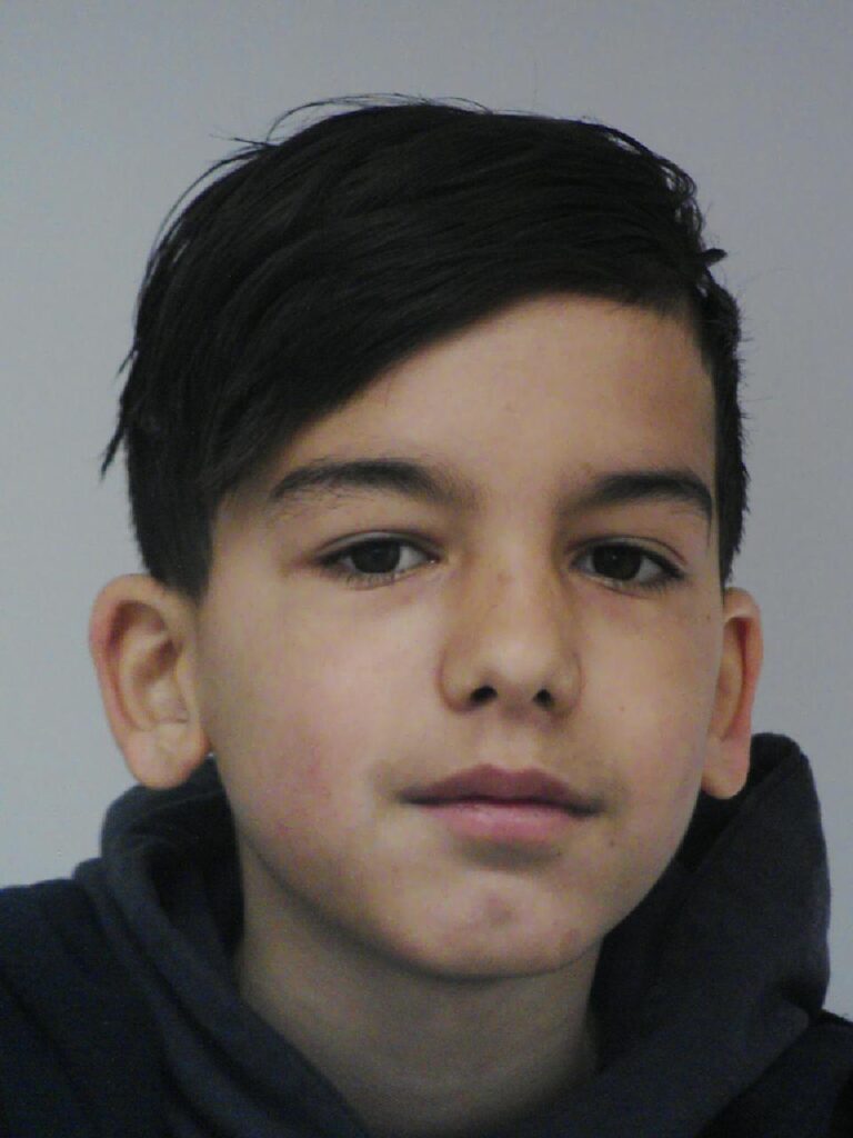 TAMÁS MARTIN
