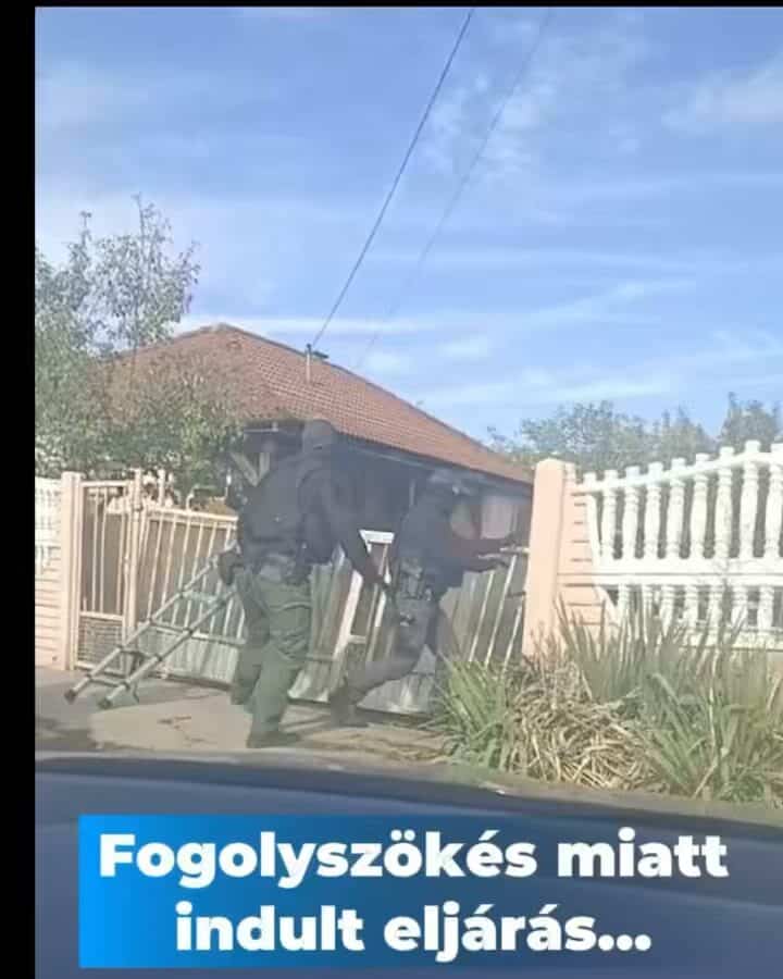 Jó reggelt! Tiszakeszire mentek a zsaruk segíteni visszatenni a nyomkövetőt